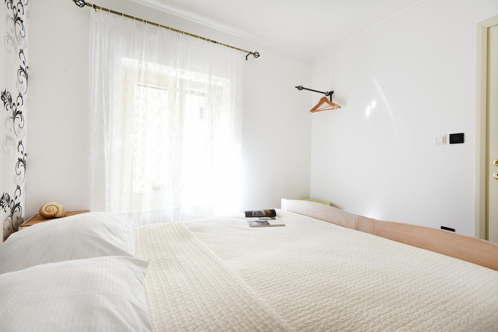Apartments Kokolo Sibenik Room photo