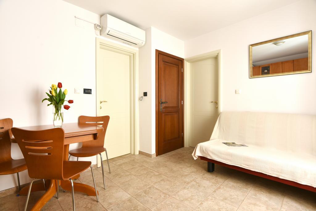 Apartments Kokolo Sibenik Room photo